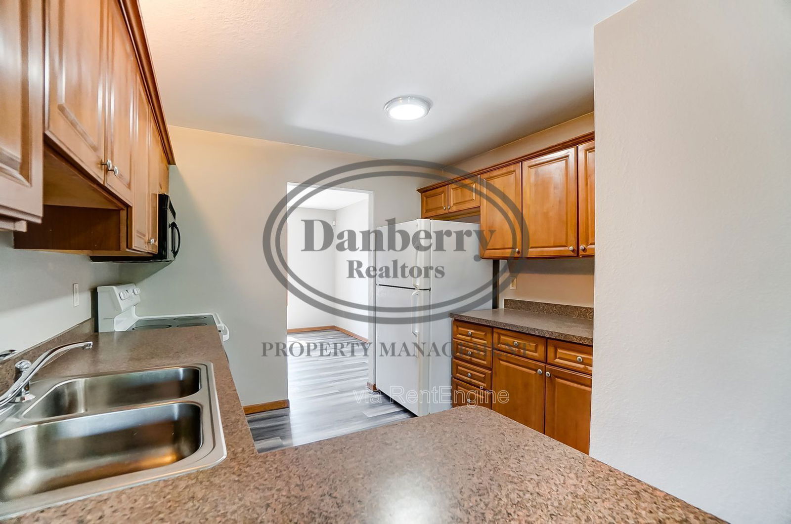 1119 N Byrne Rd – photo 5