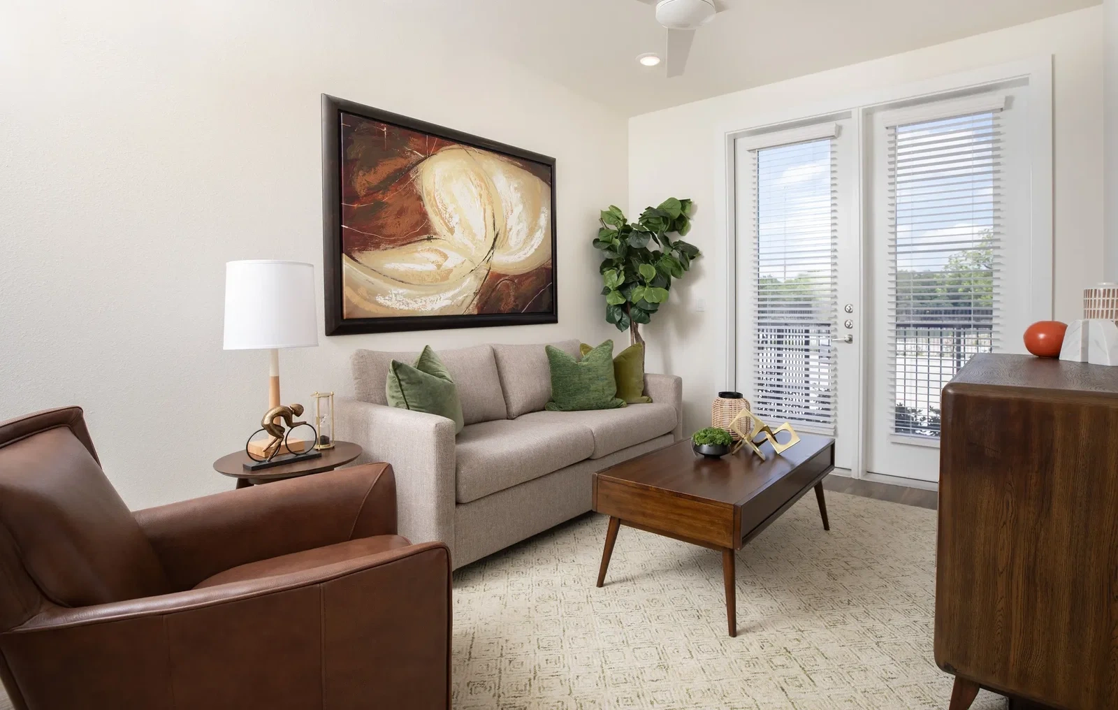 1690 North Loop – photo 1
