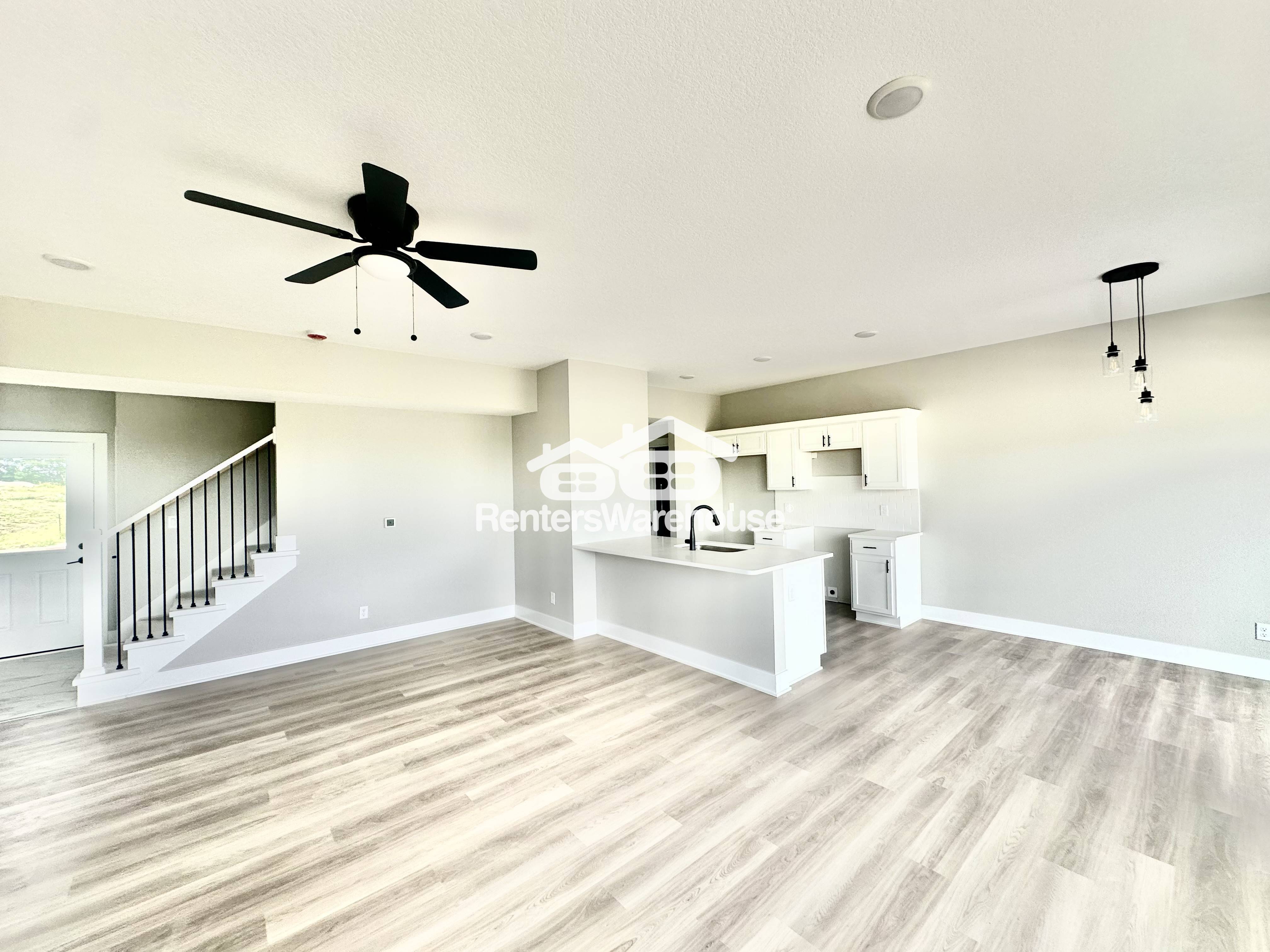7000 Lake Hill Dr – photo 2
