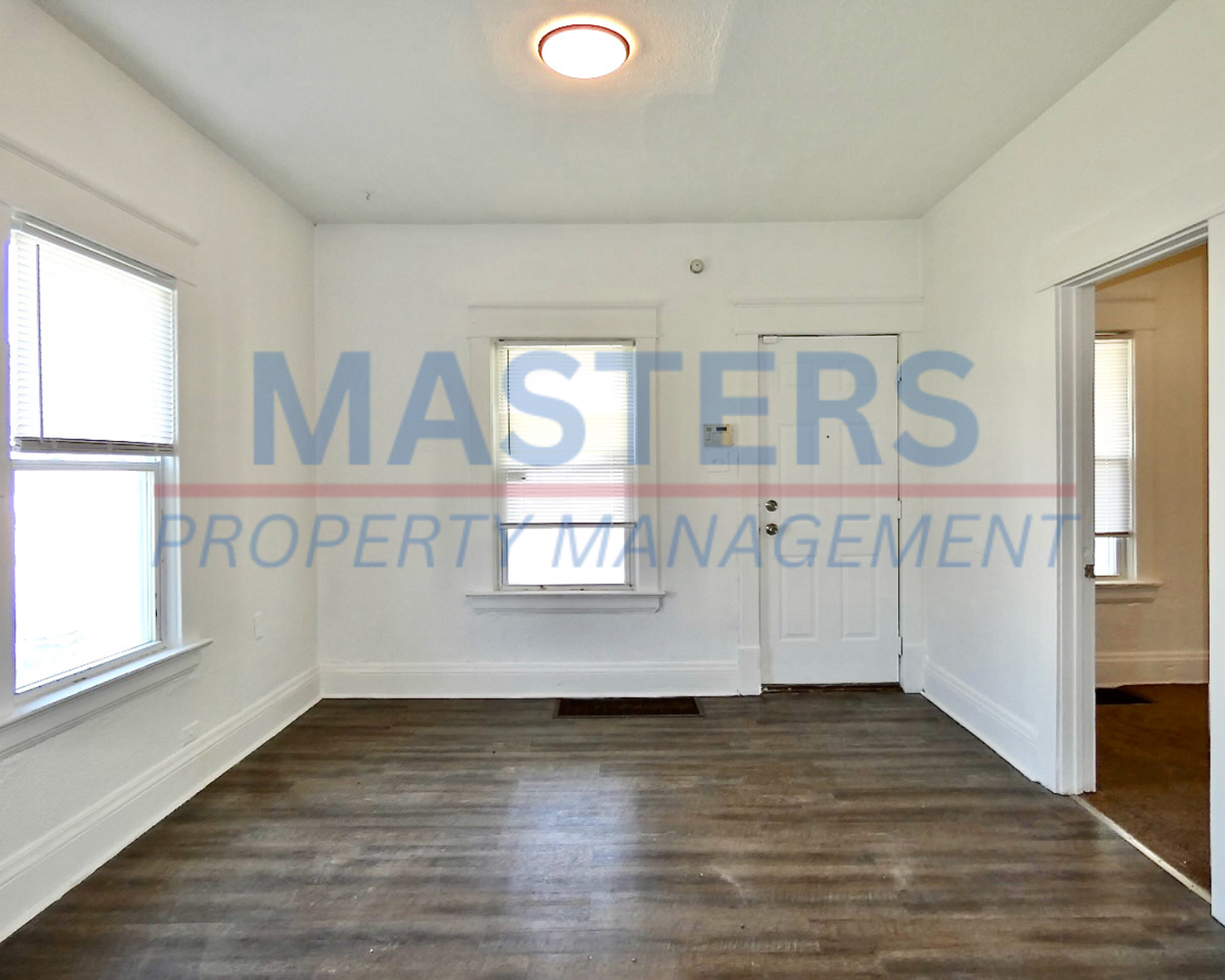 420 Everett St – photo 2