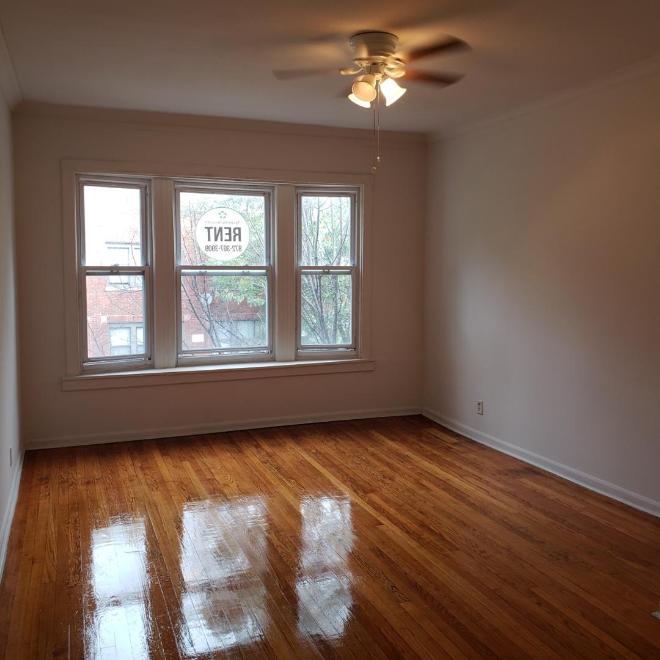 903 W 76th St – photo 1