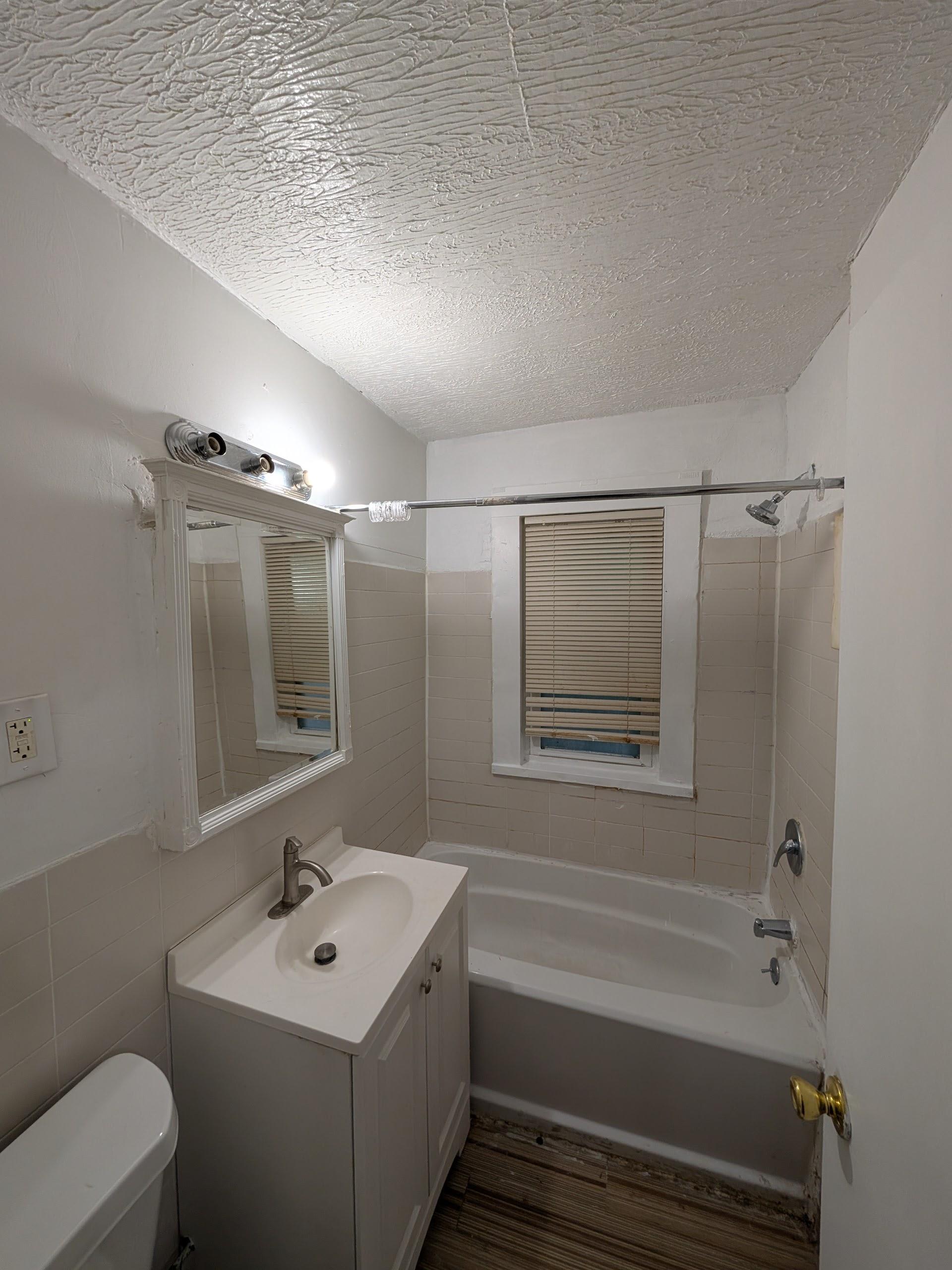 1882 Marloes Ave unit 21 – photo 4