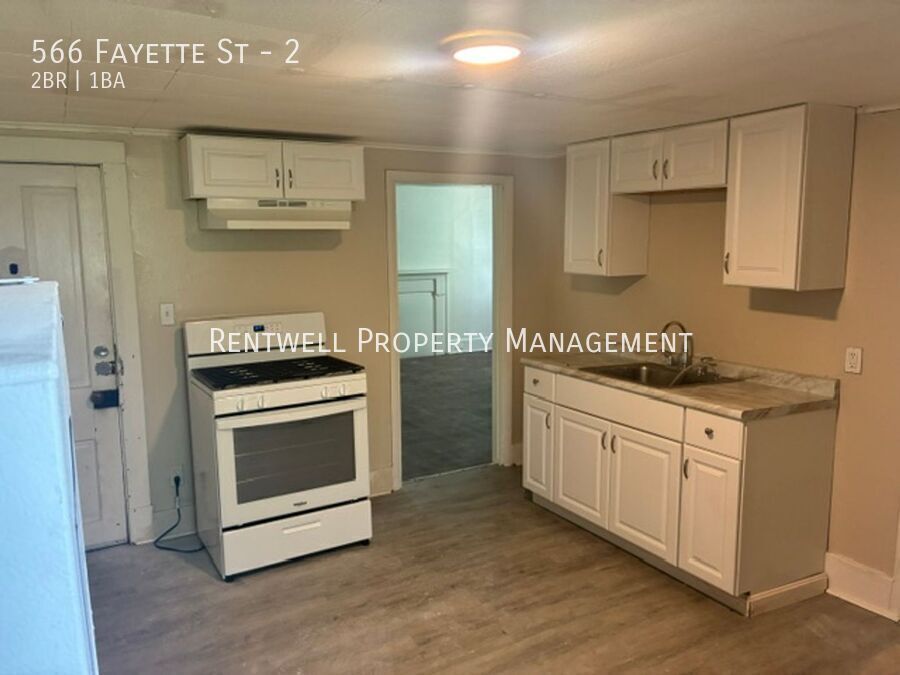 566 Fayette St – photo 1