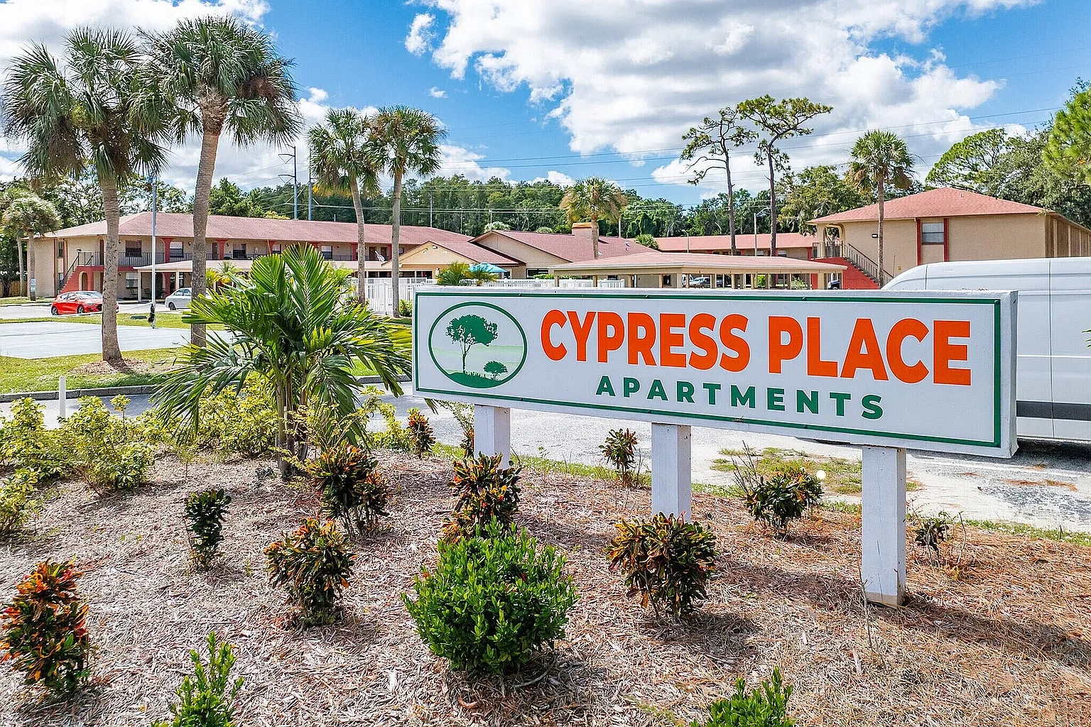 Cypress Place Apartments – photo 2