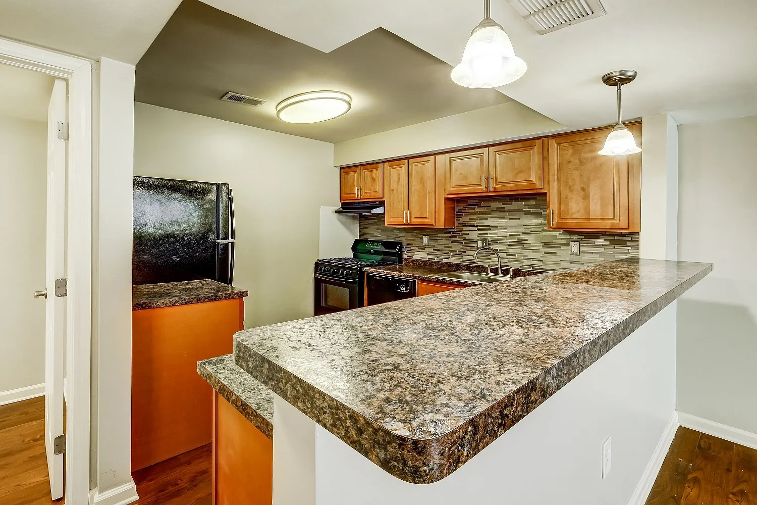 Nineteen North Apartments and Townhomes – photo 2
