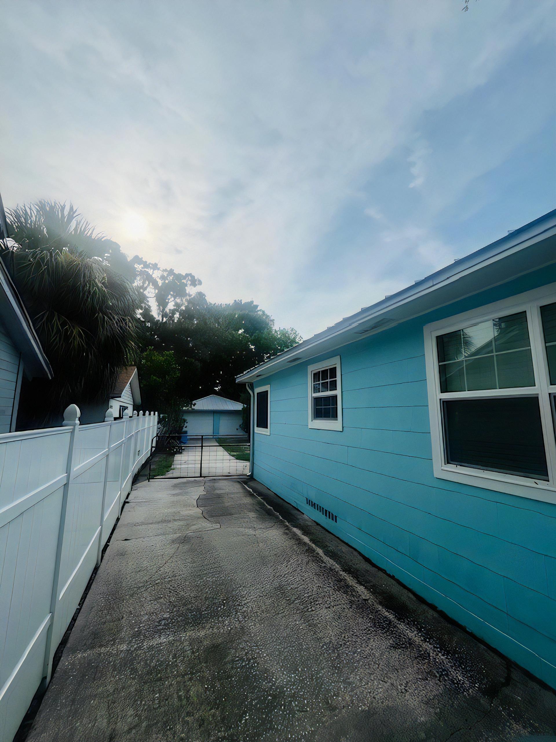 1211 18th St W – photo 4