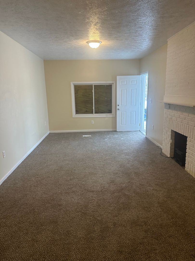 1005 E 130th St unit DN – photo 3