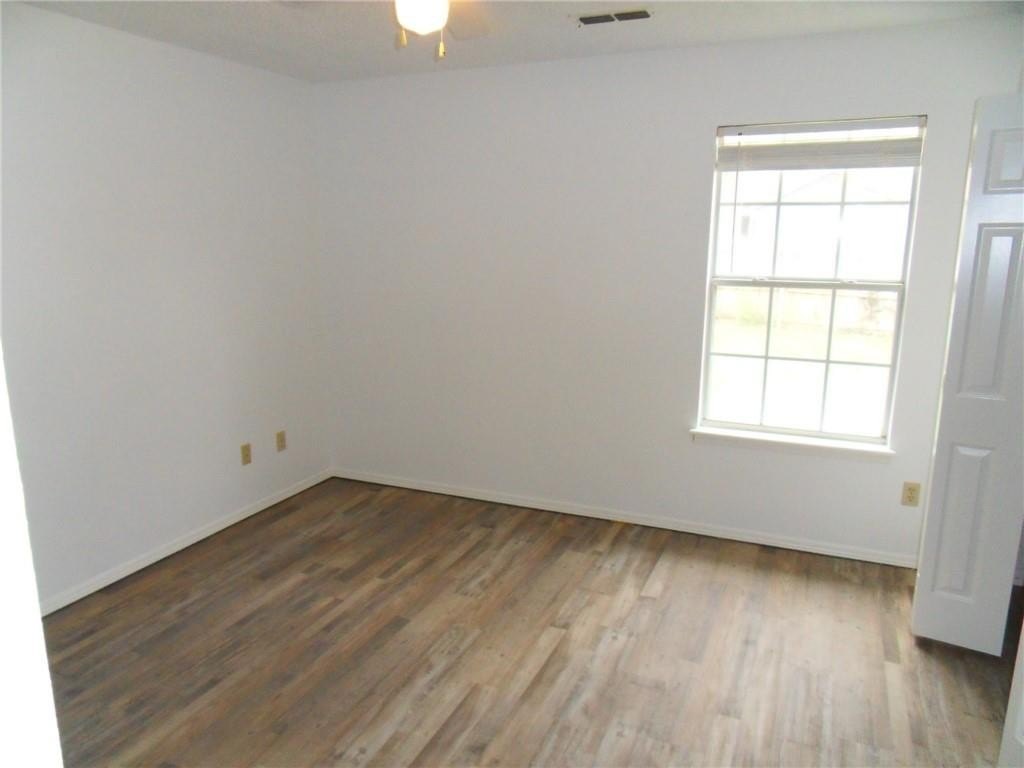 2937 N Fiesta Dr – photo 2