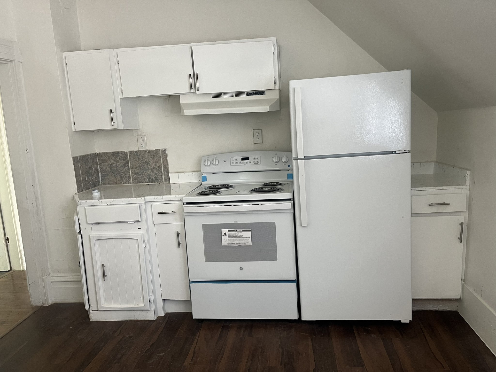 3814 NE 6th Ave – photo 2