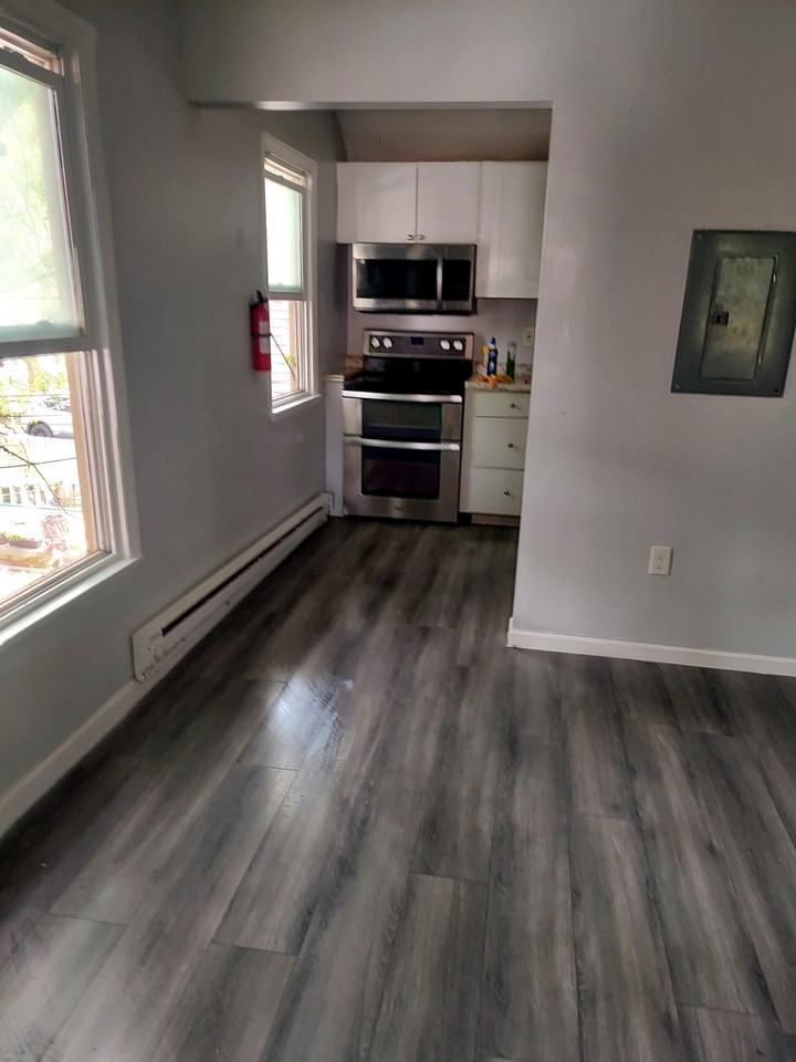 3811 John Ave unit 3 – photo 1