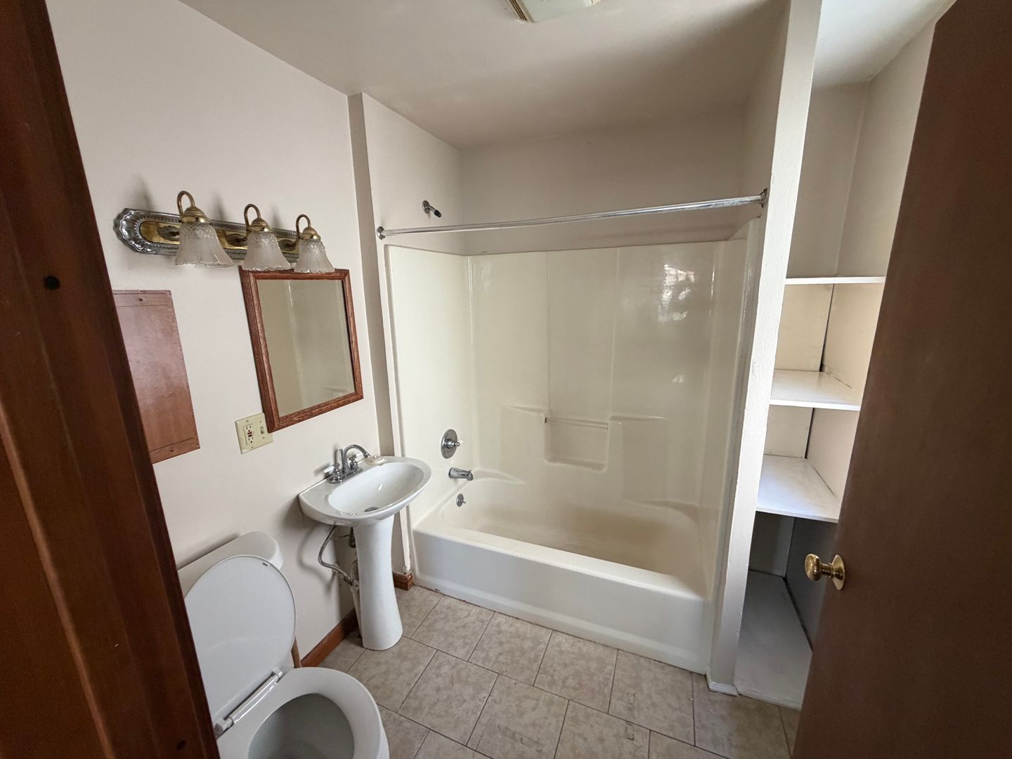 116 Charles Ct unit 116 Charles Ct DOWN – photo 2