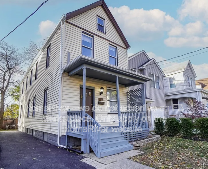 5121 Silver St – photo 1
