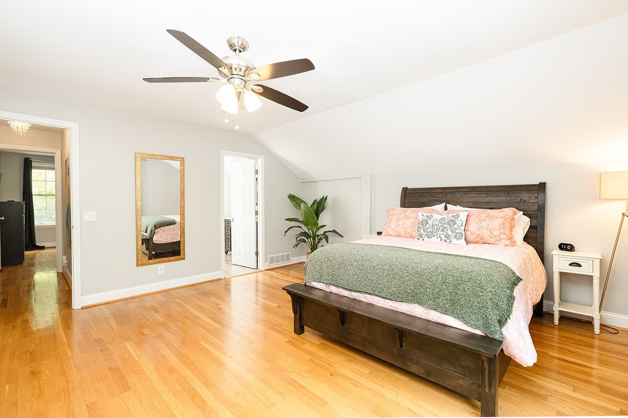 4264 Walton Creek Rd – photo 2