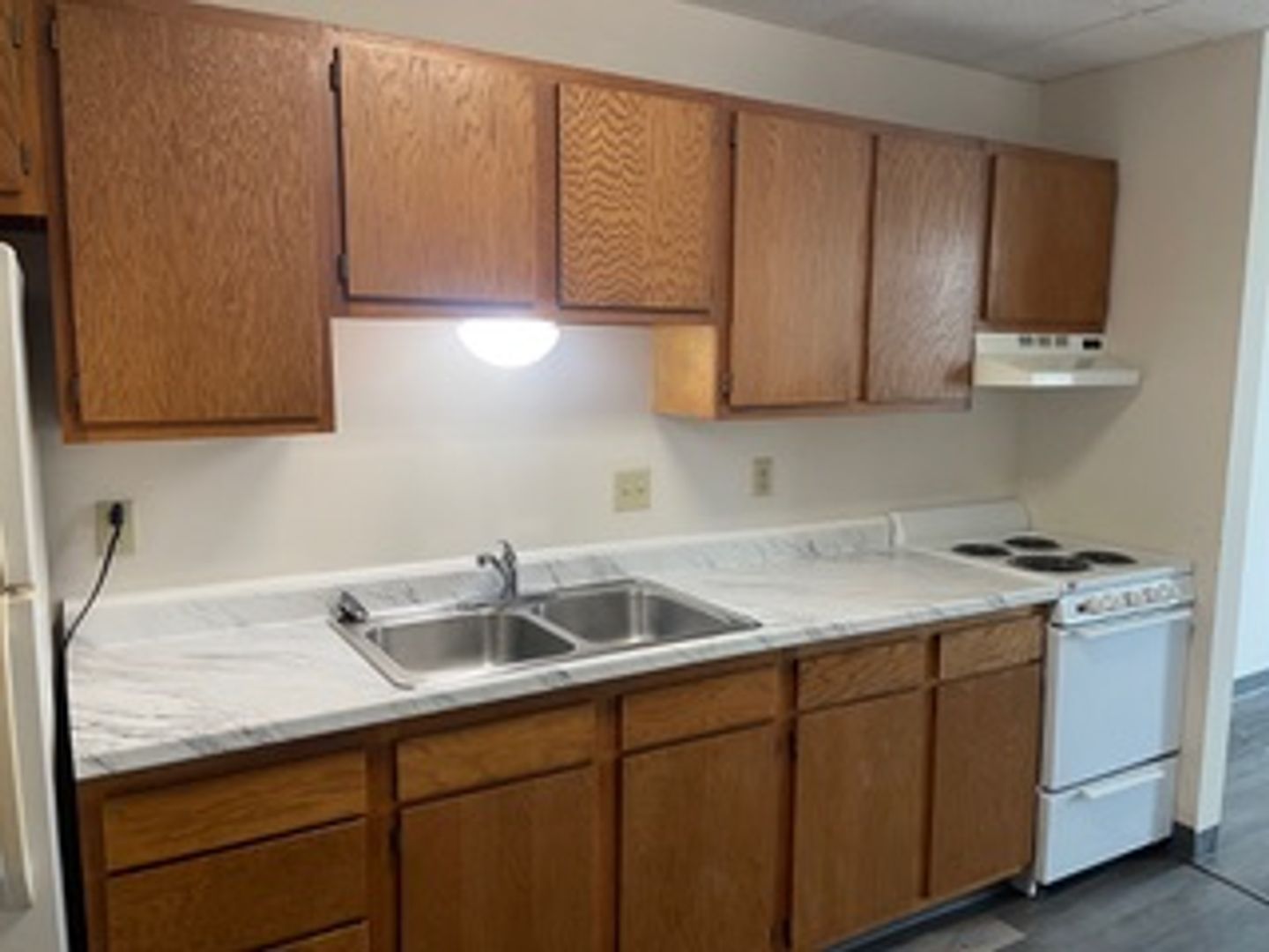1 E Main St unit EX- WAITING LIST – photo 1