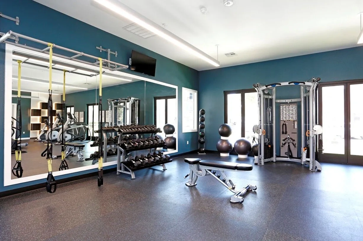 Hacienda Apartments – photo 2