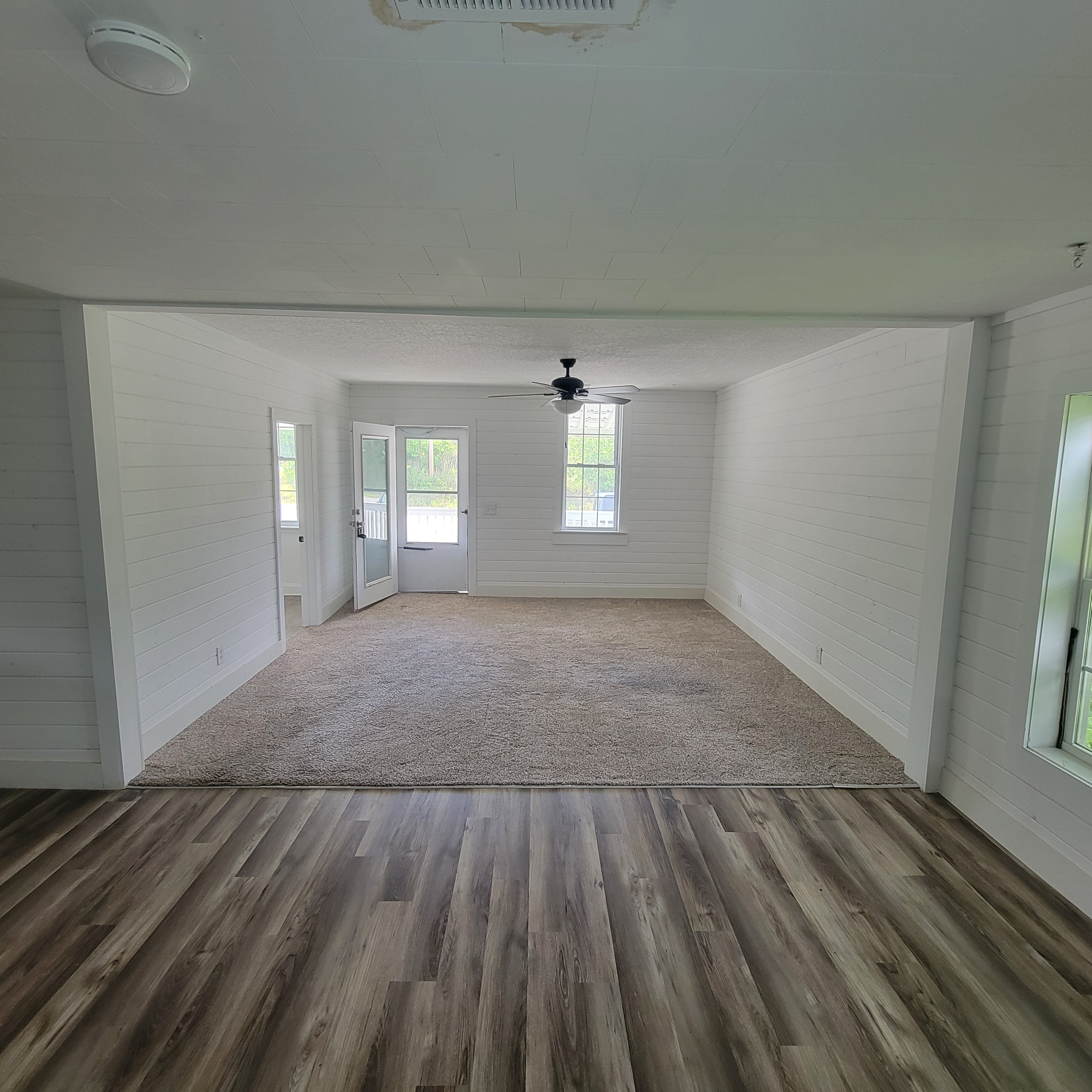 9156 Crossville Hwy – photo 5