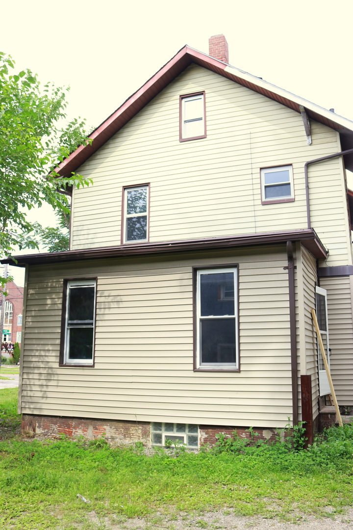 796 Brown St – photo 1