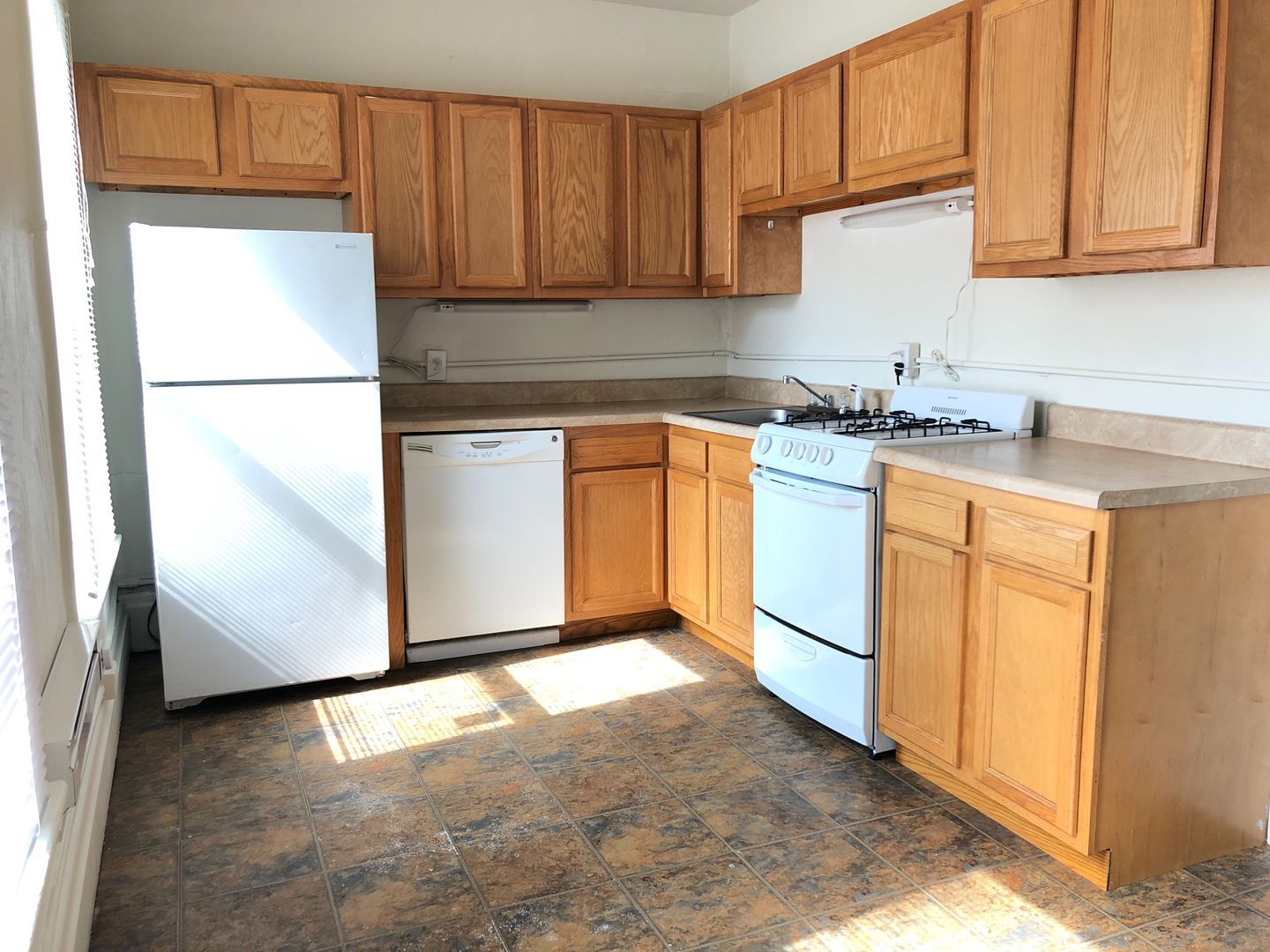 4521 Centre Ave unit #2 – photo 2