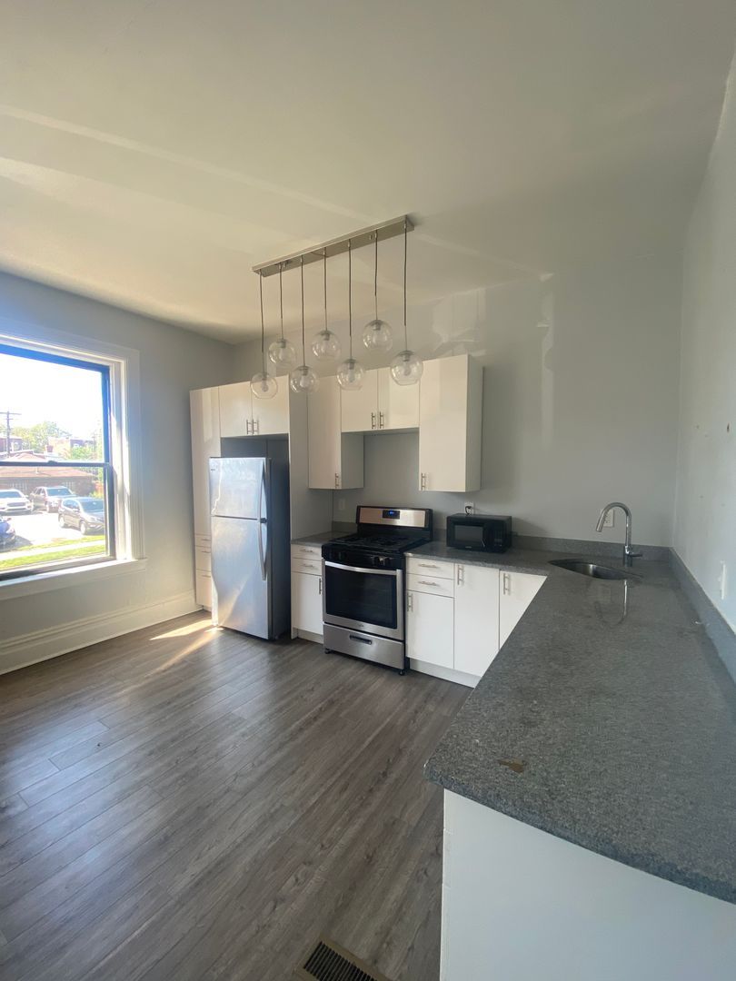 4901 Friendship Ave unit #1 – photo 4