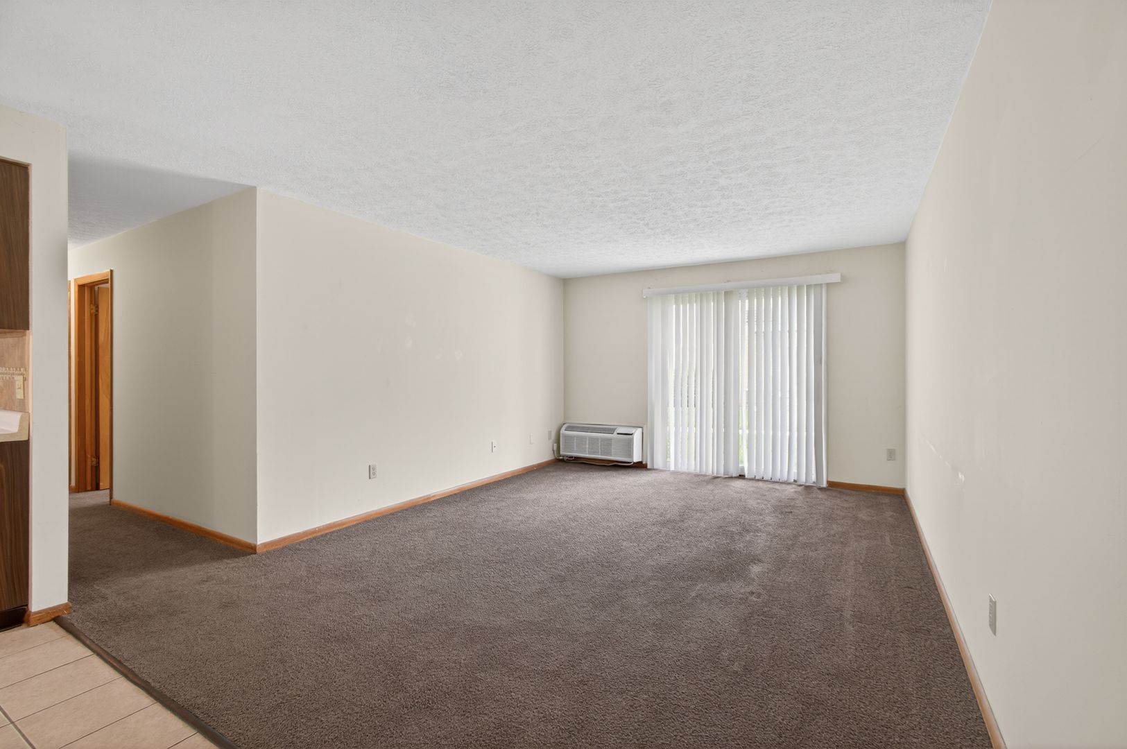 2701 38th St NW unit 2703 Apt D – photo 4