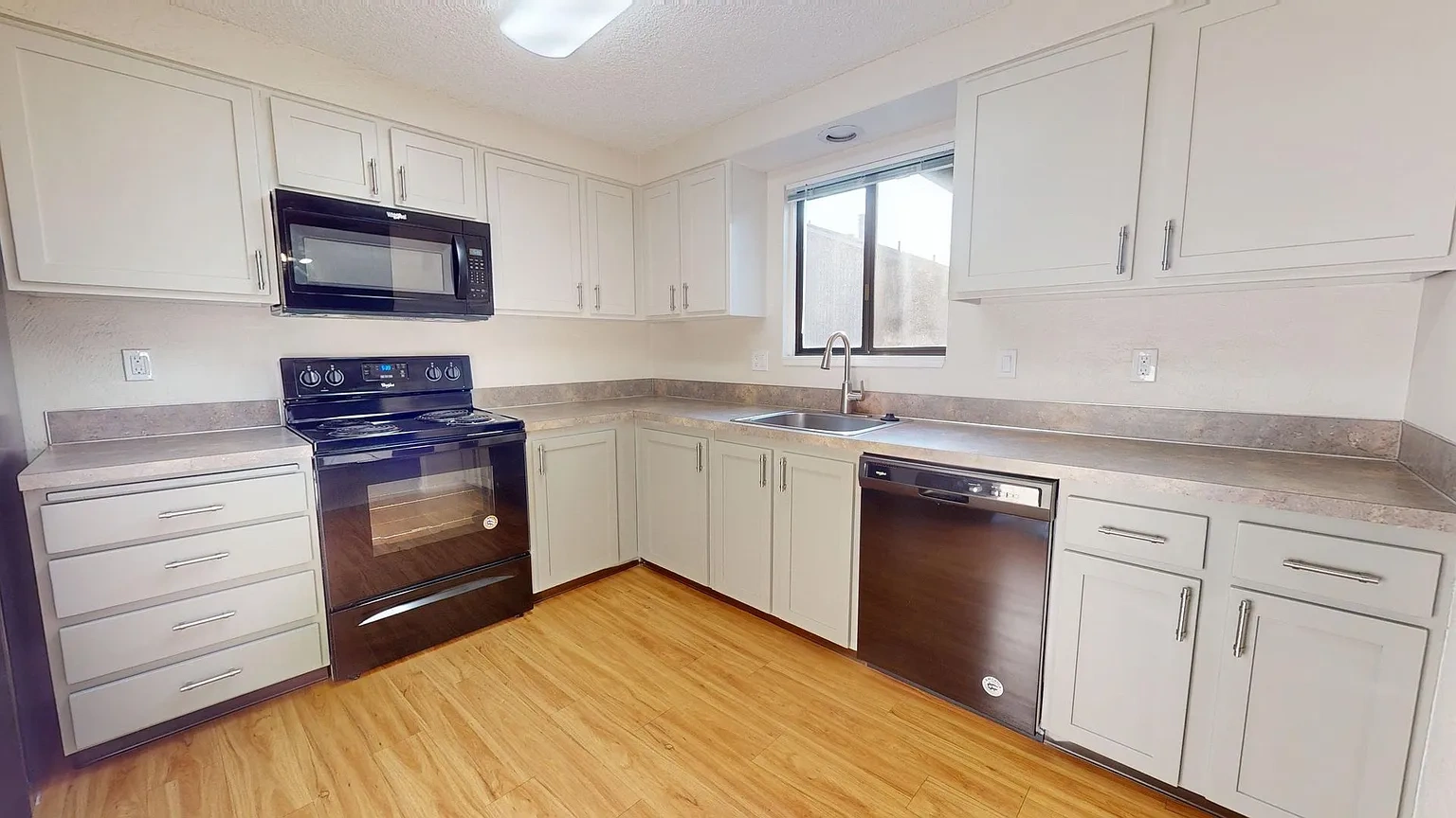 Kentfield Townhomes I & II – photo 4