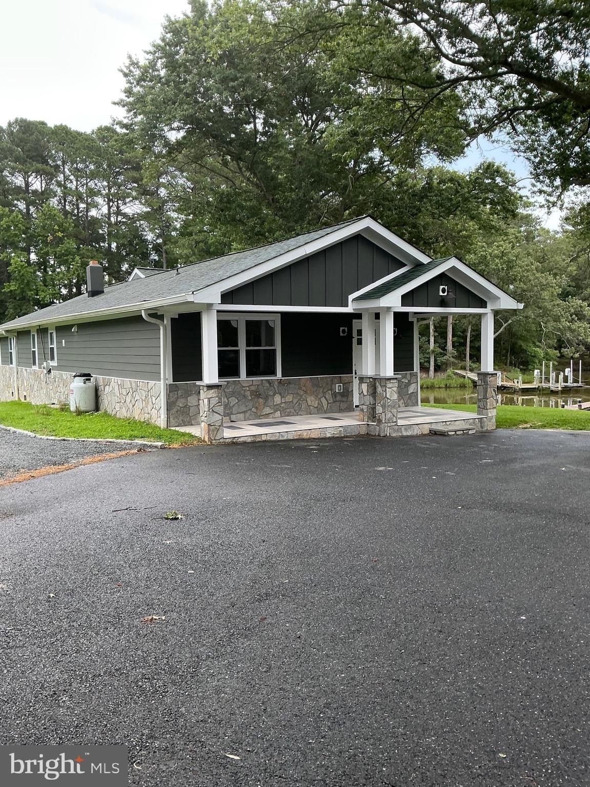 109 Yewell Rd – photo 1