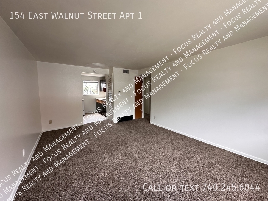 154 E Walnut St unit 1 – photo 4