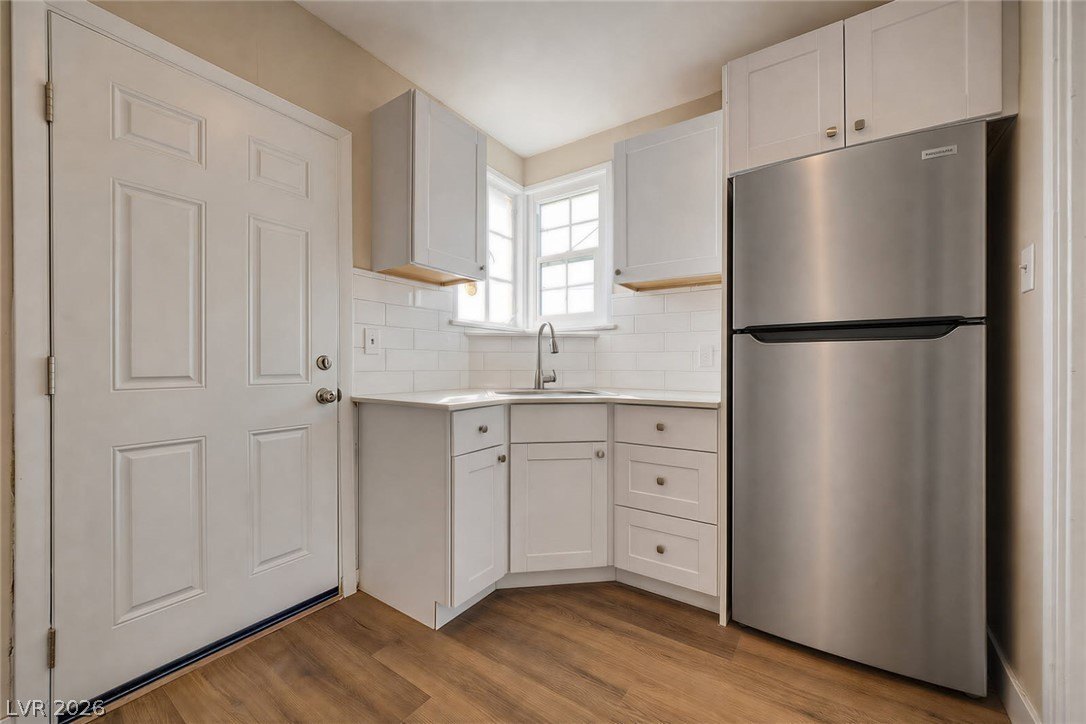 914 S 4th St #2 – photo 2