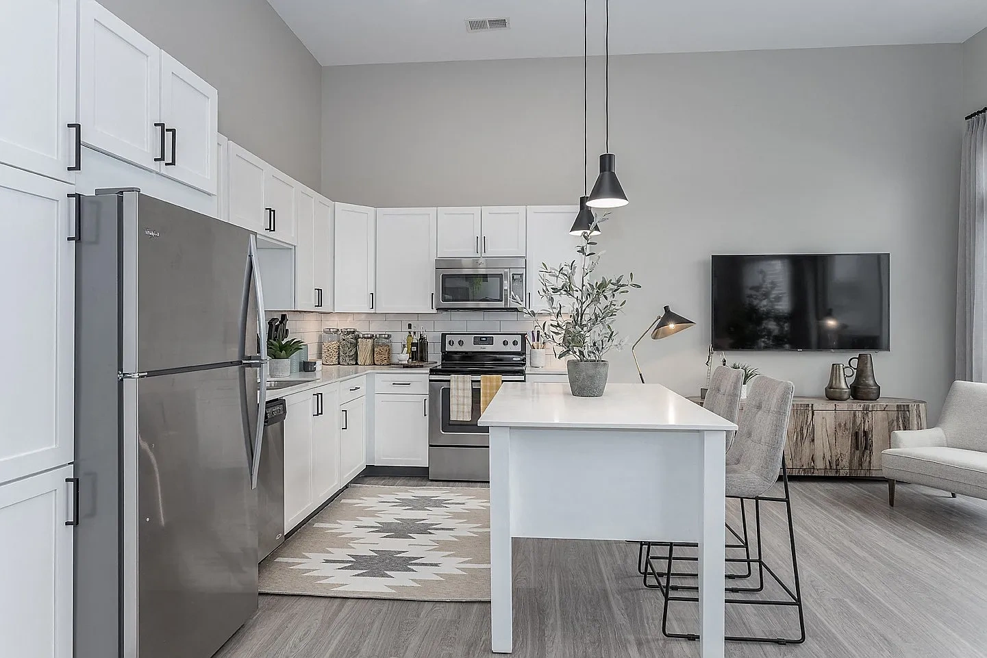 Liberty Center Apartments – photo 2