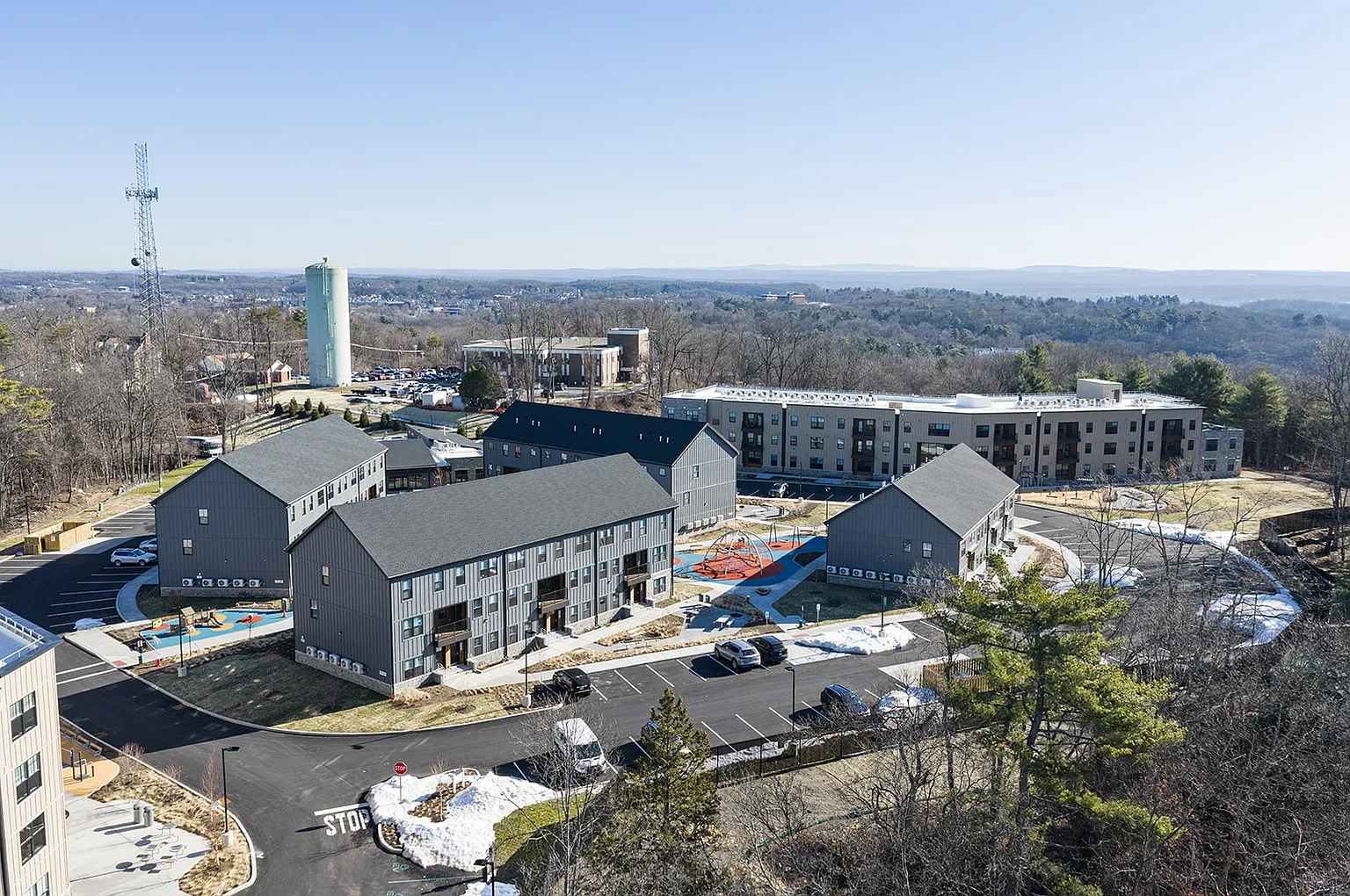 Golden Hill – photo 3
