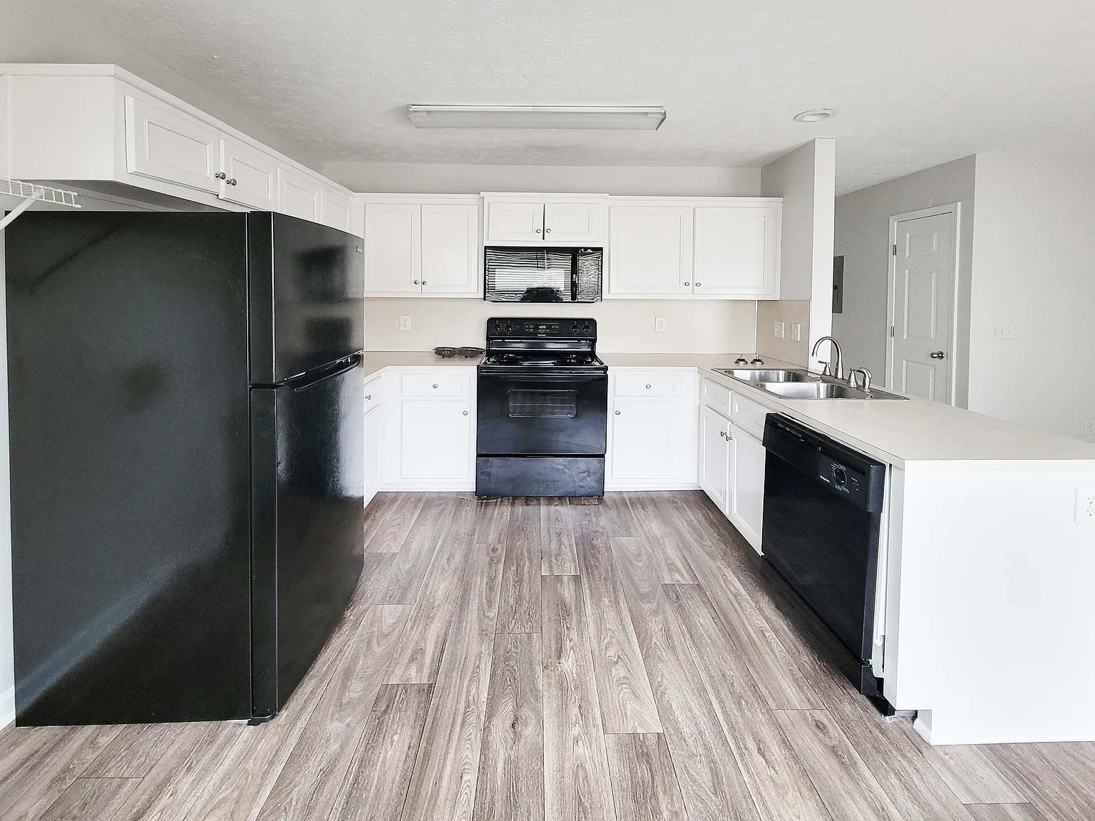 Harmony Apartments at Columbus – photo 3