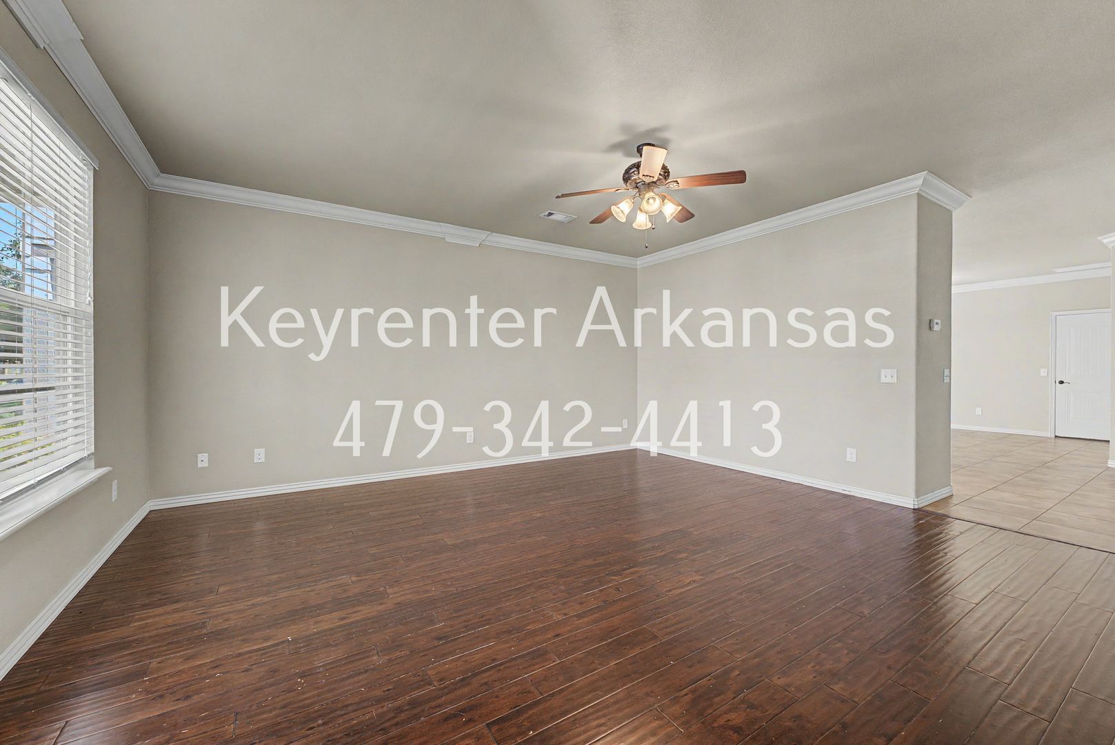 592 N Longfellow Ln – photo 3