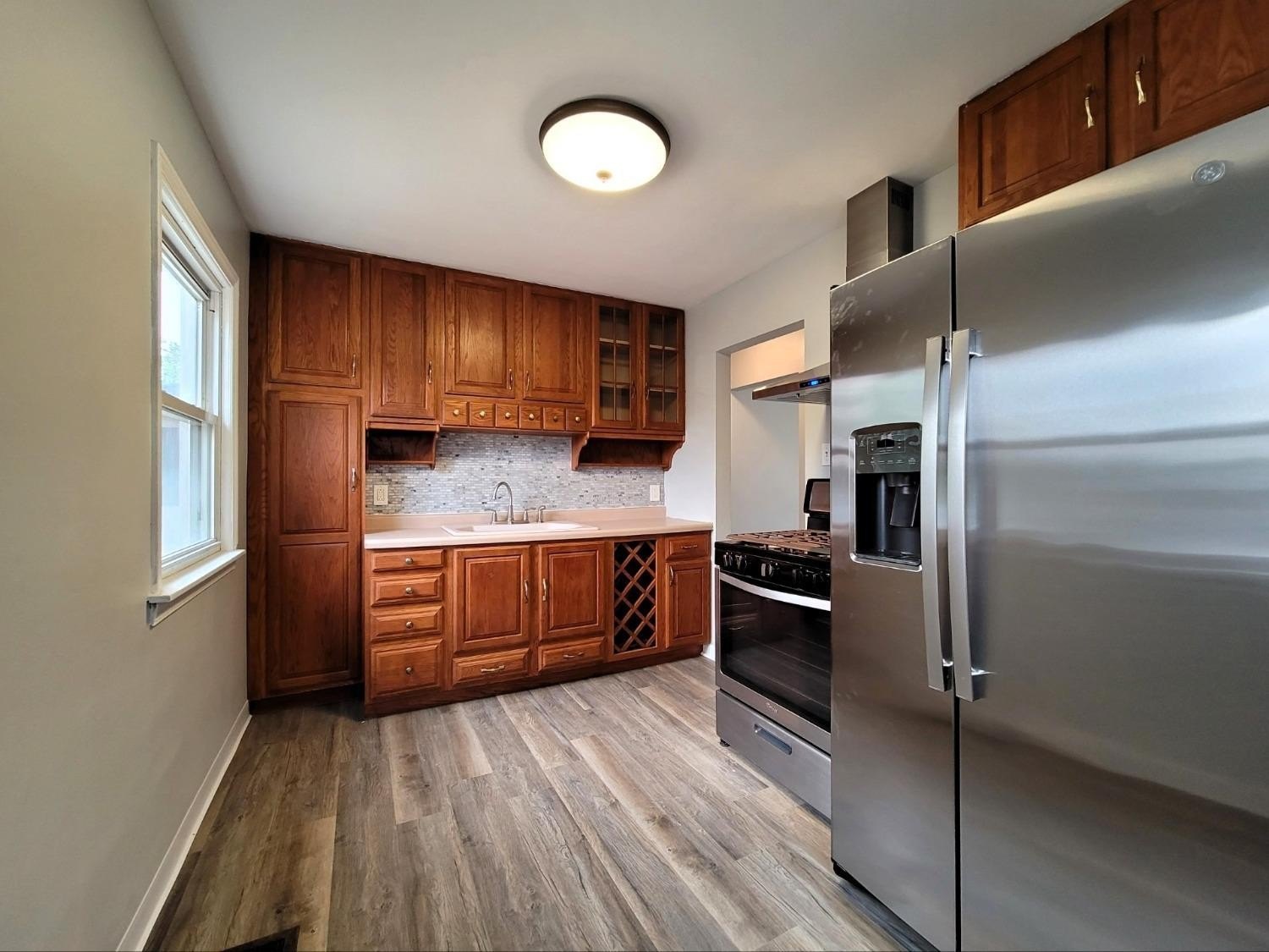 2716 White Oak Ave – photo 5