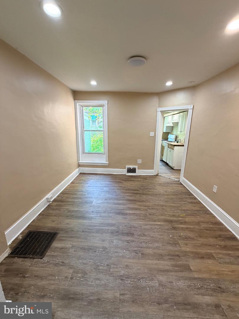 2164 Conlyn St – photo 1
