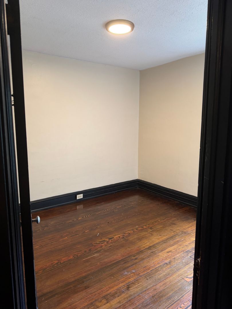 1315 W 85th St unit 1311 – photo 4