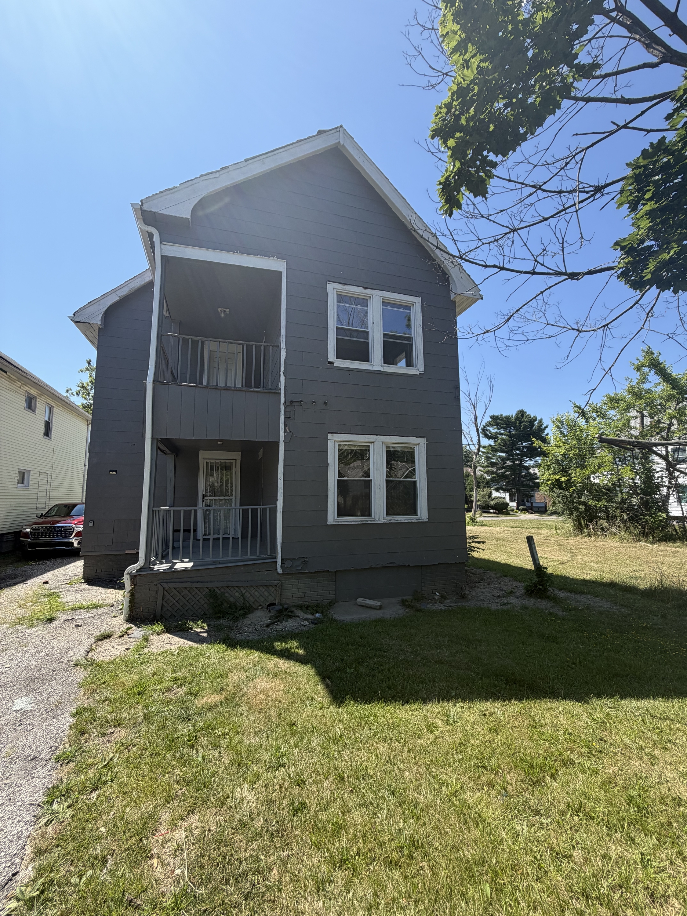 3349 E 125th St – photo 2