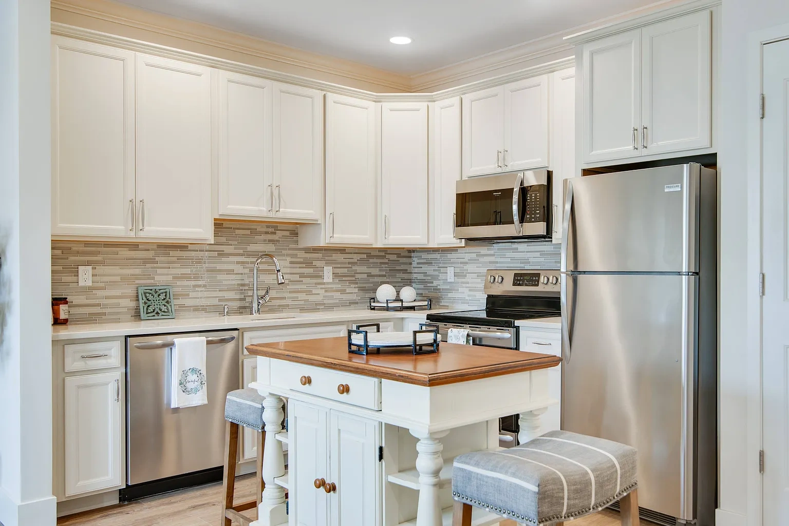 Vistas of Port Jefferson - 55+ Active Adult Living – photo 2