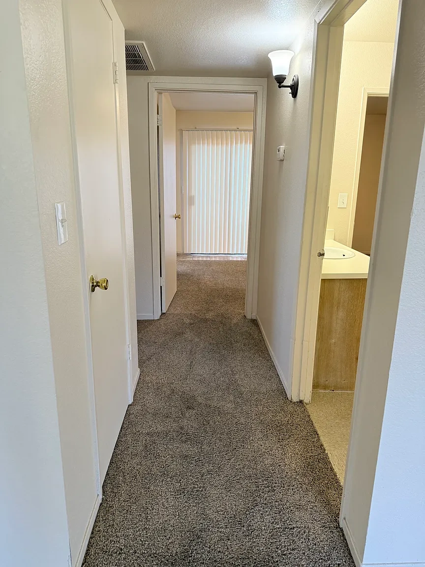 WESTMARC APARTMENT HOMES – photo 2