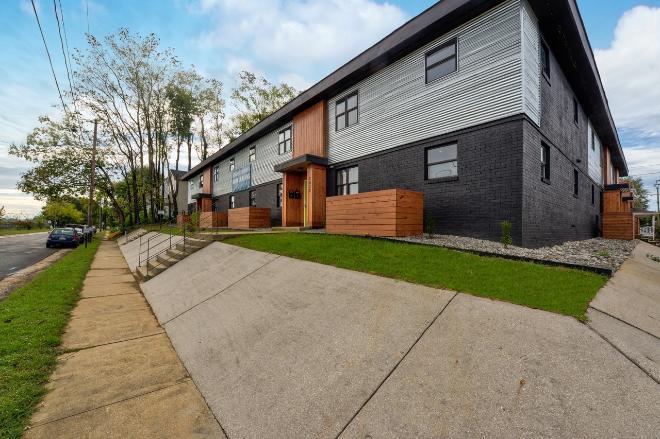 301 S Granby St – photo 1