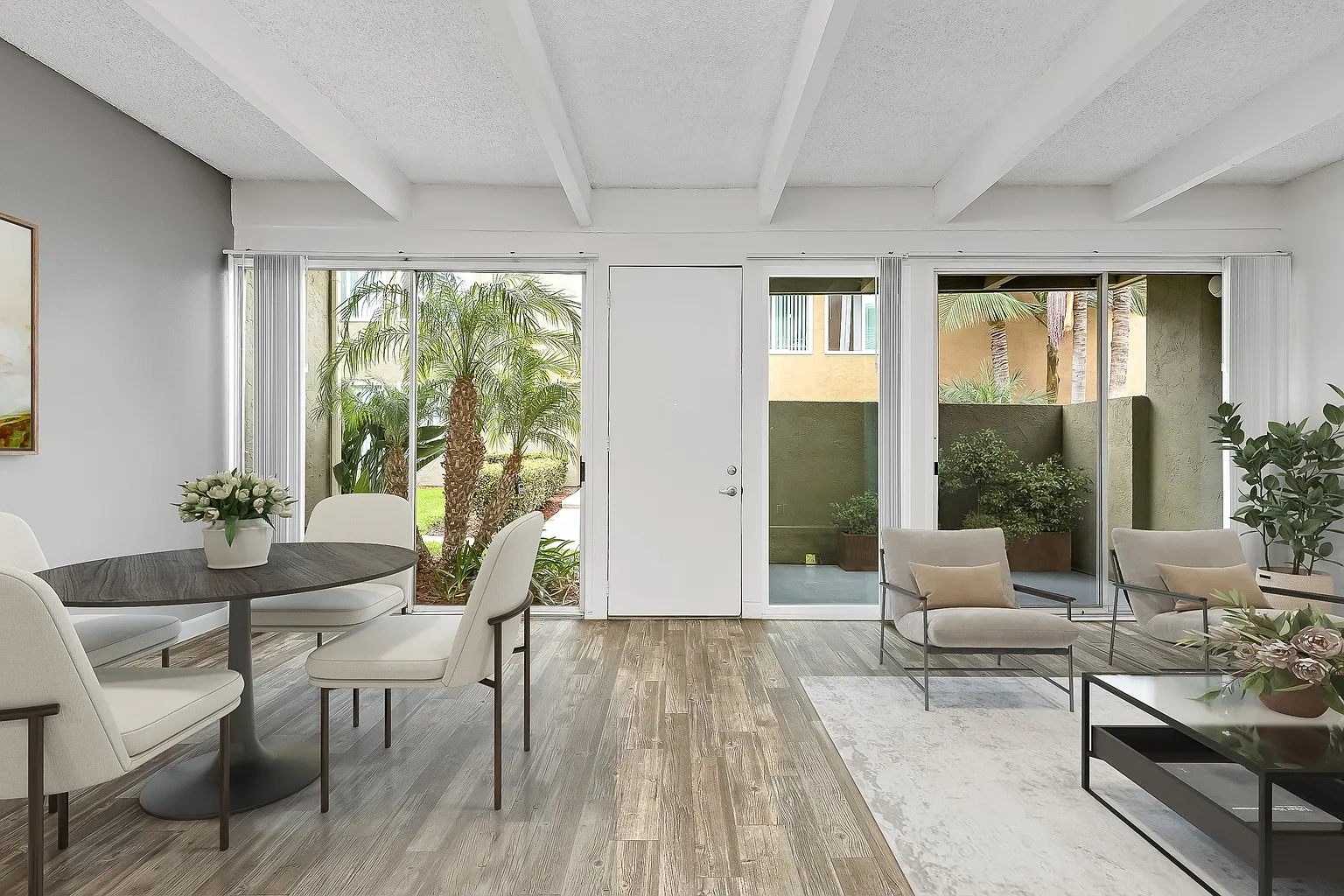 Woodland Hills Apartments – photo 3