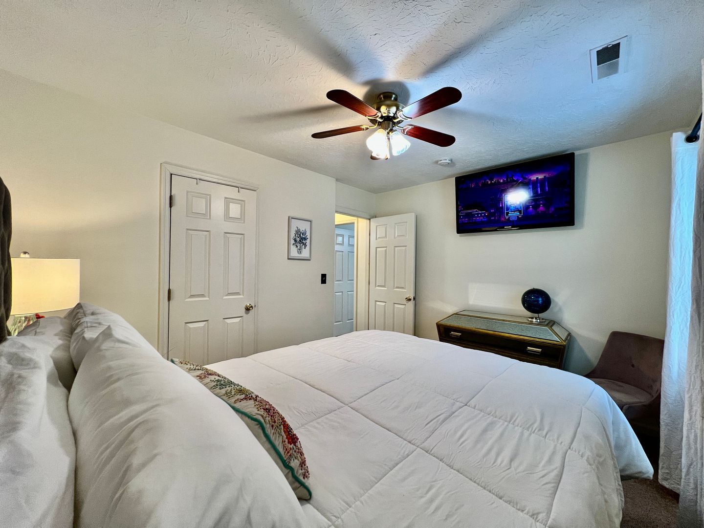 242 Overbrook Ct – photo 4