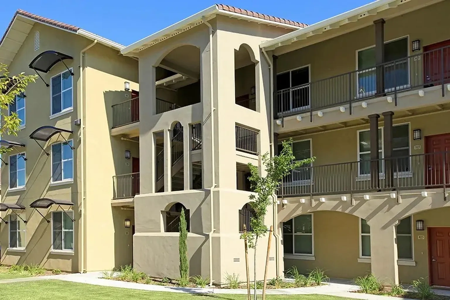 Parc Grove Commons – photo 5