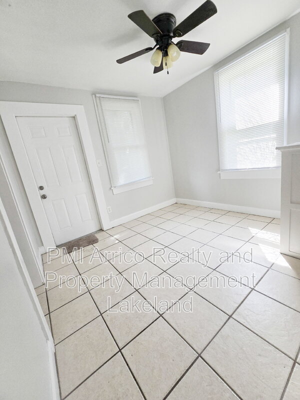 115 8th St SE – photo 2