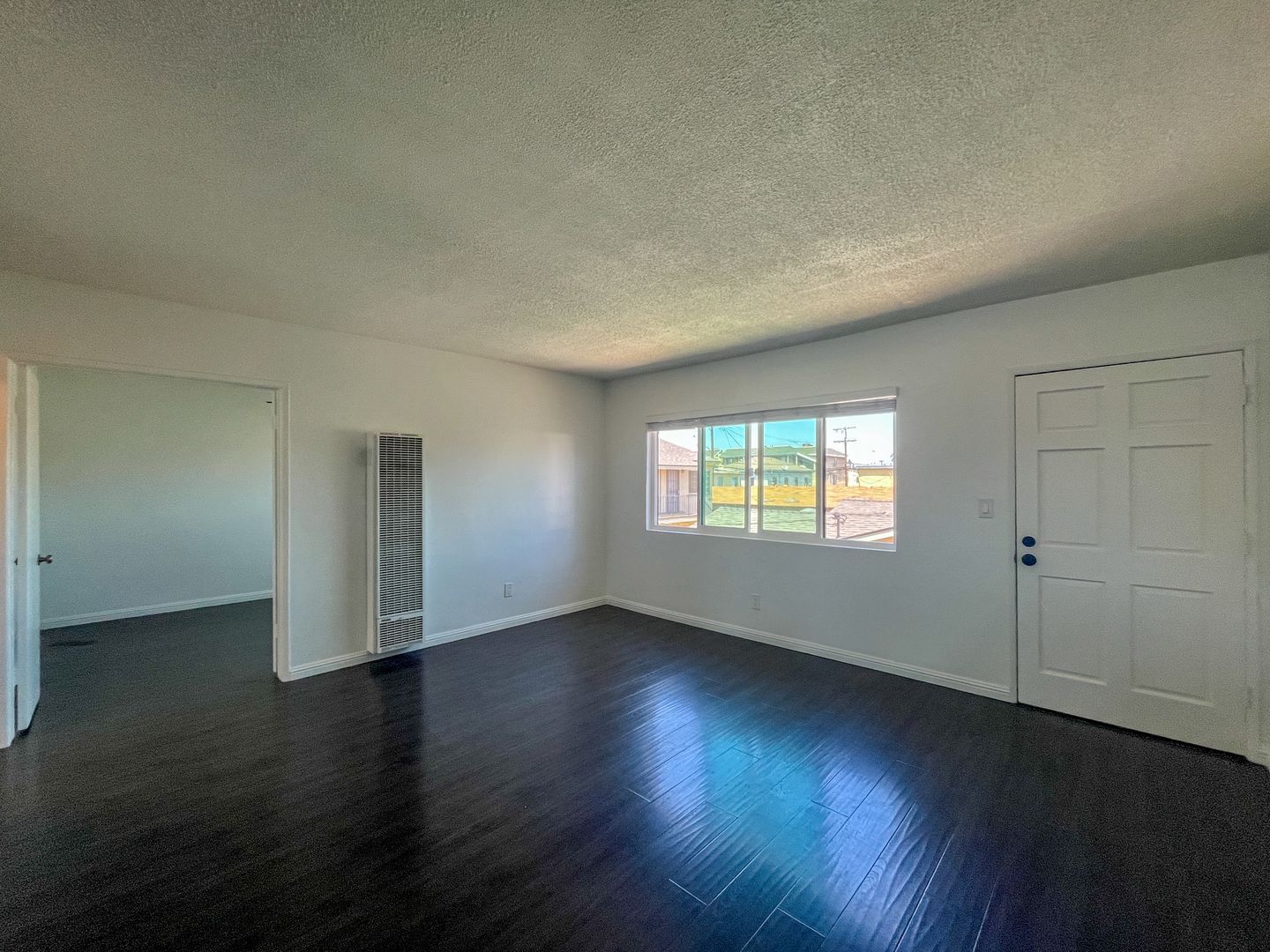 1335 Stanley Ave unit 06 – photo 4