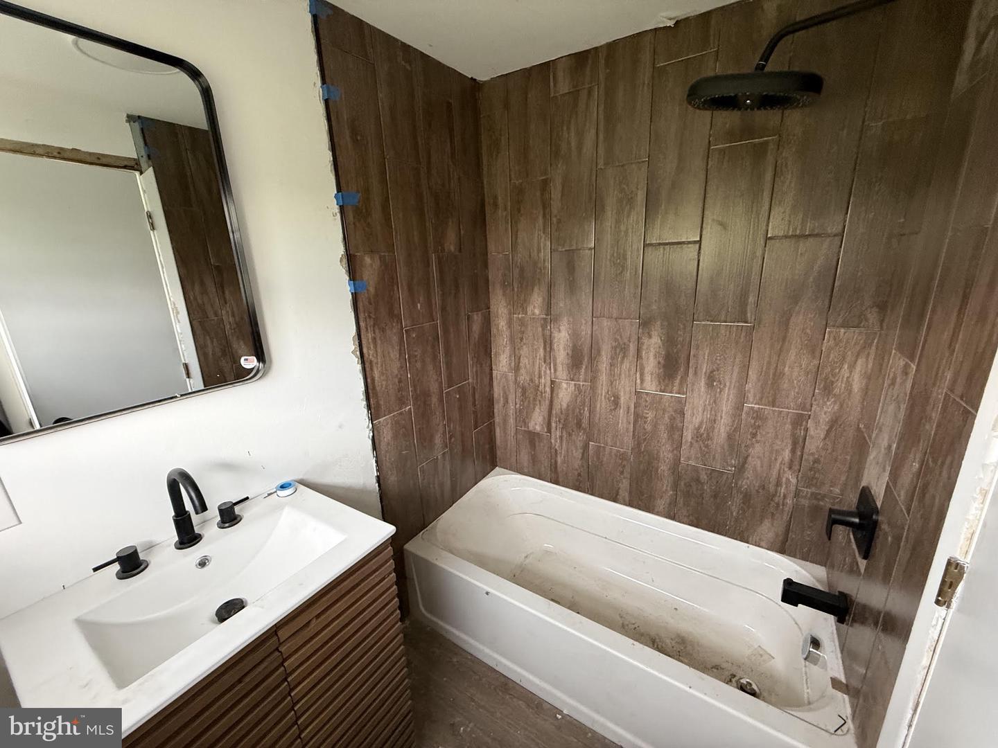 124 E Main St unit B – photo 3