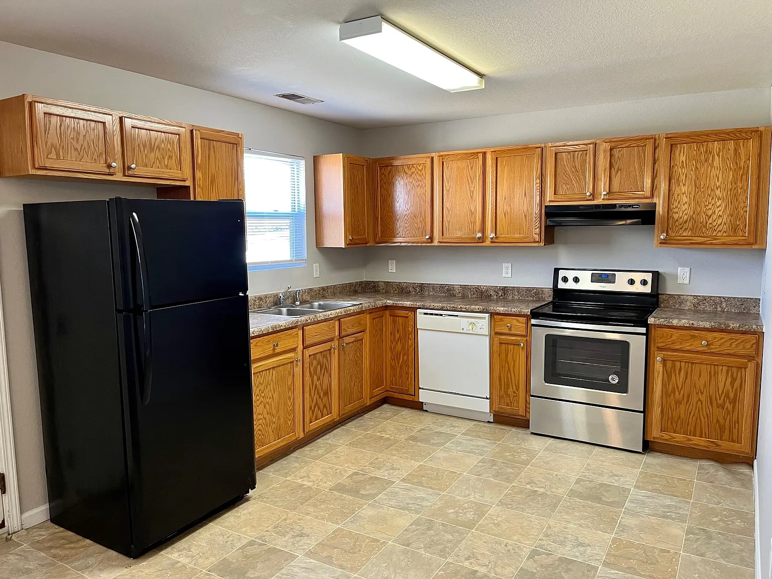 1619 RT Dunn Drive – photo 3
