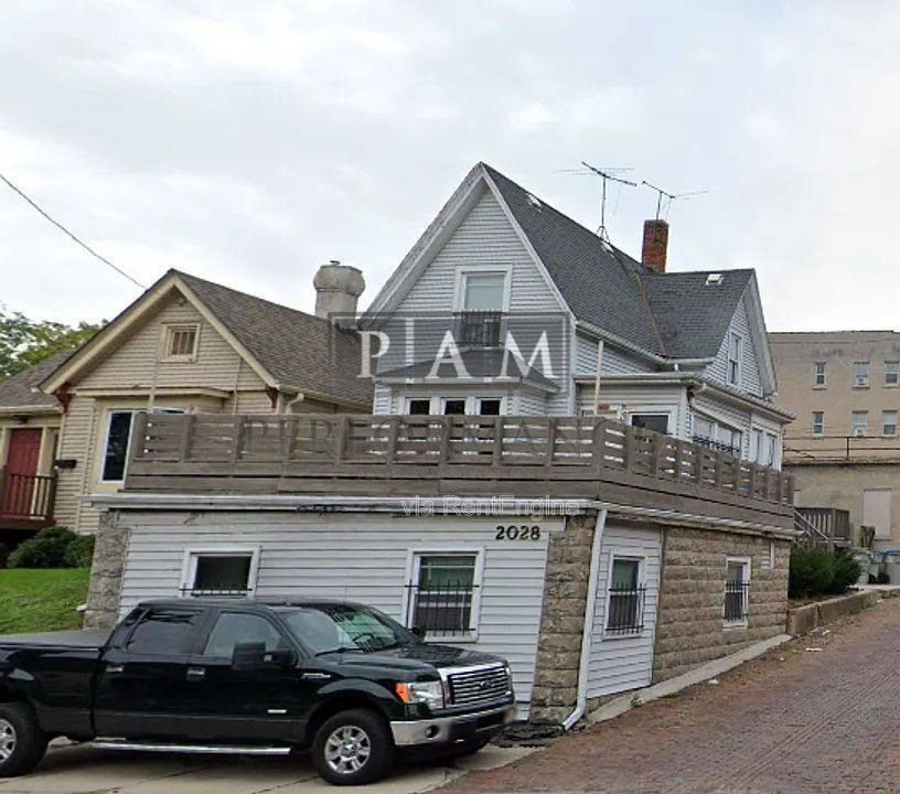 2028 W Michigan St – photo 1