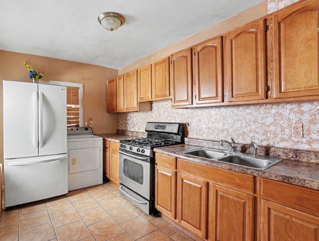 1105 Green St – photo 5