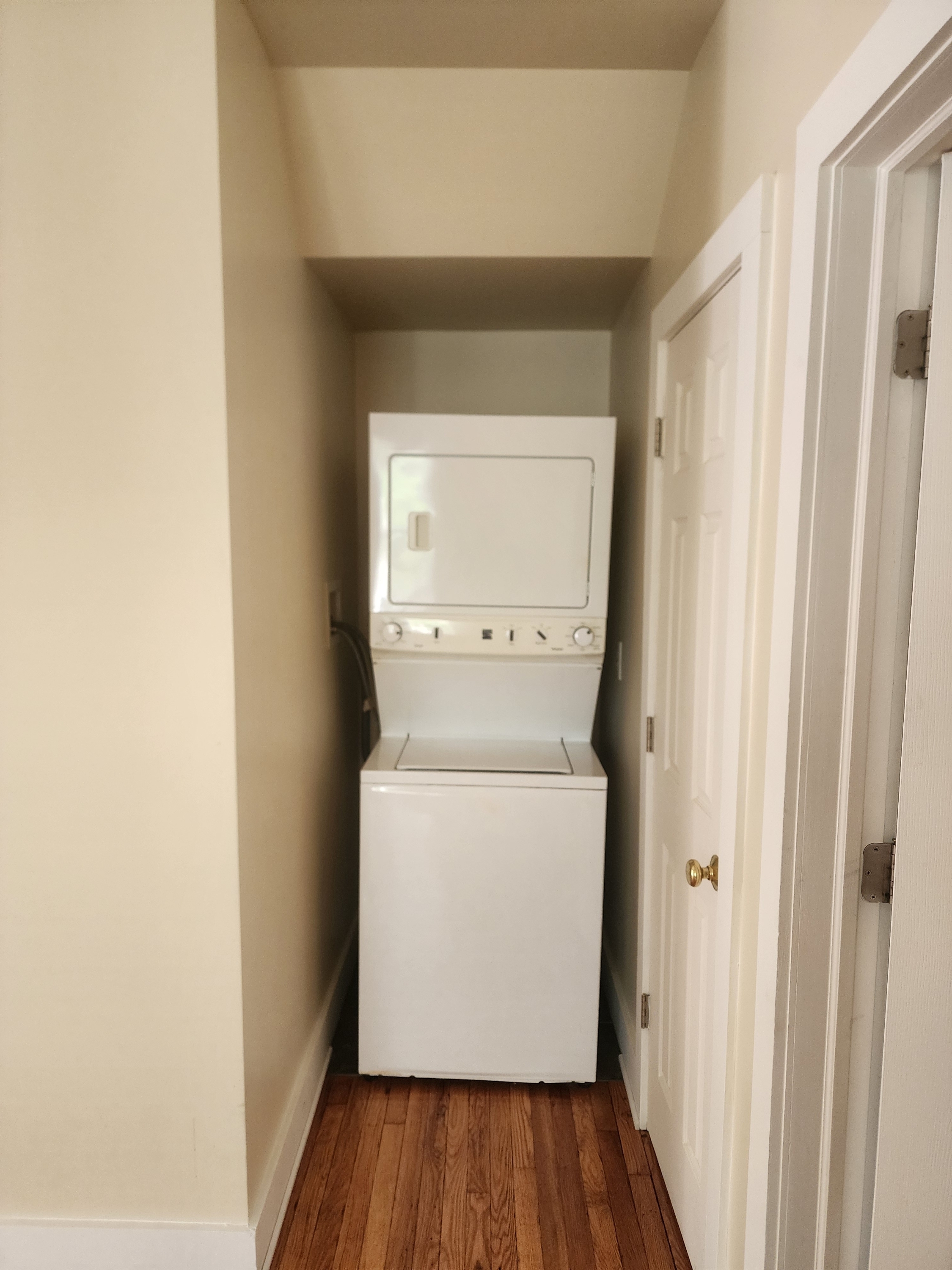 157 N Clinton St unit B – photo 5
