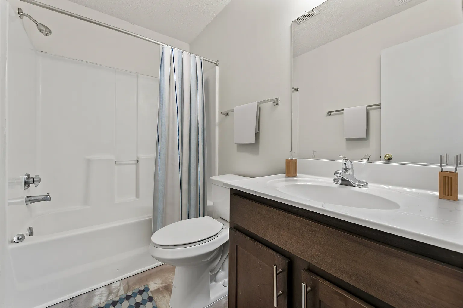 Lee Overlook Apartments – photo 4